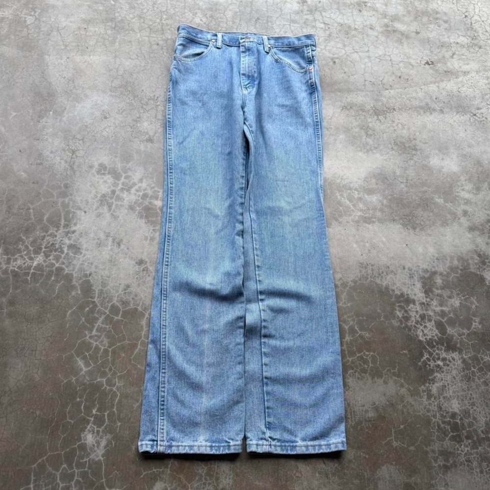 Vintage 90's WRANGLER light wash boot cut denim jeans tagged size 33 x 34